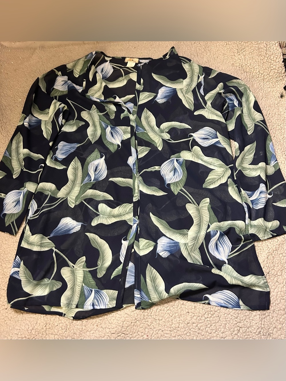 Ladies Tommy Bahama Navy Blue Tropical Leaf Long Sleeve Shirr Medium